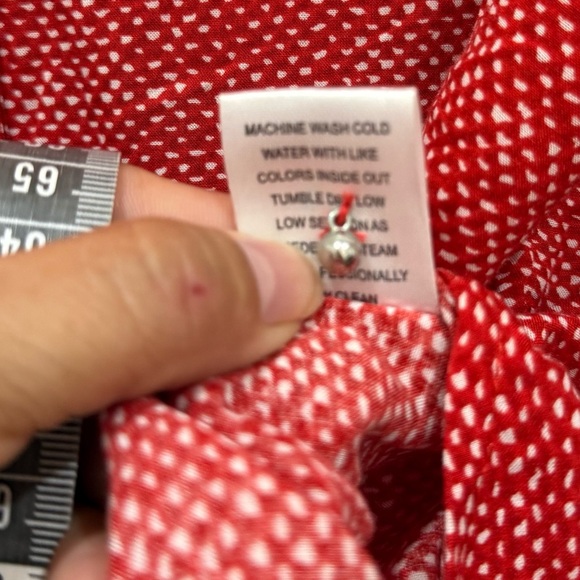 Grand and Greene Roll tab sleeves red top size S - Picture 5 of 7